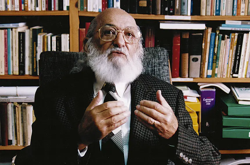 Nascido em Recife, Paulo Freire consagrou-se como um dos educadores mais importantes do século XX.